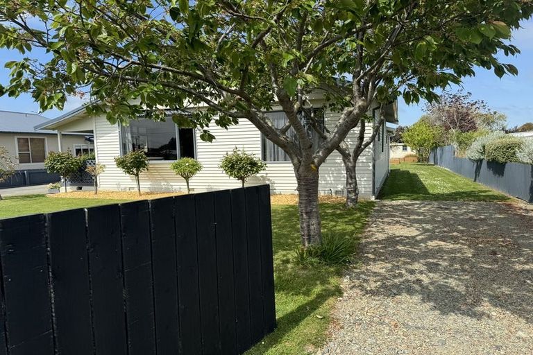 Photo of property in 27 Opie Street, Waimate, 7924