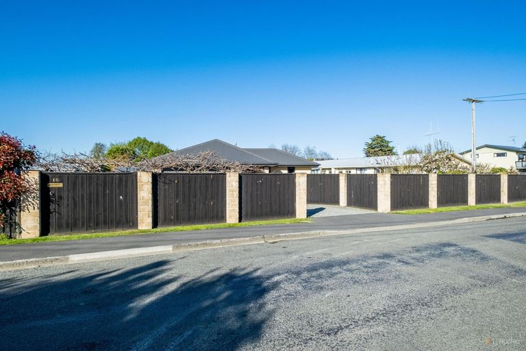 Photo of property in 10 South Terrace Road, Geraldine, 7930