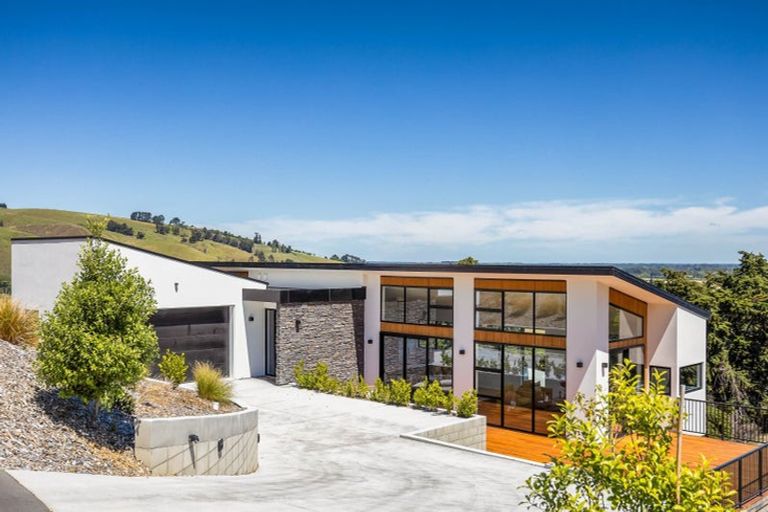 Photo of property in 8 Kapuka Lane, Kennedys Bush, Christchurch, 8025