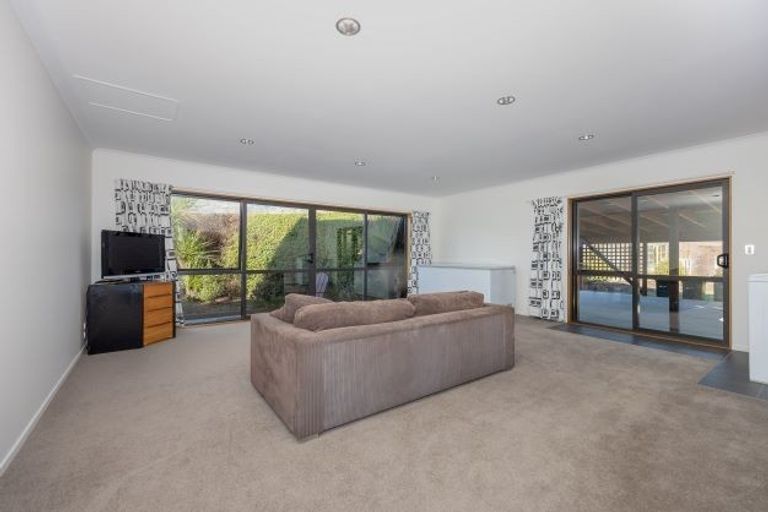 Photo of property in 118 Lachlan Avenue, Hawea Flat, Wanaka, 9382