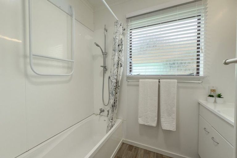 Photo of property in 14b Pohutukawa Place, Matamata, 3400