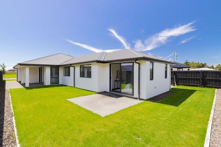 Photo of property in 32 Derbridge Street, Woodend, 7610