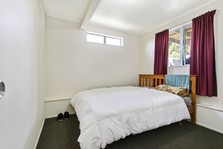 Photo of property in 5a Utting Street, Birkdale, Auckland, 0626