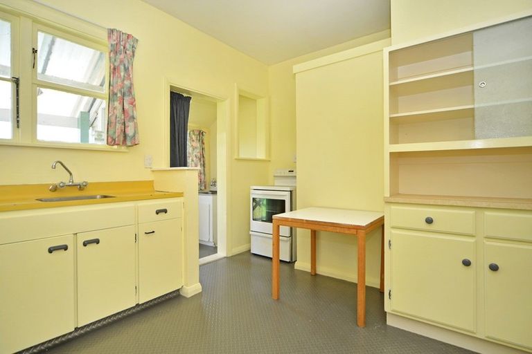 Photo of property in 46 Brandon Street, Featherston, 5710