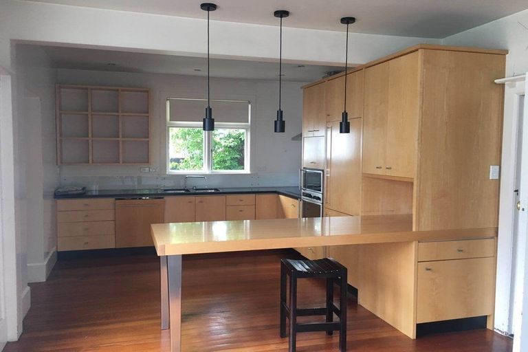 Photo of property in 15 Holmwood Road, Merivale, Christchurch, 8014