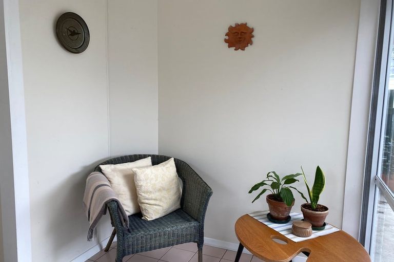 Photo of property in 2a Garrison Street, Carterton, 5713