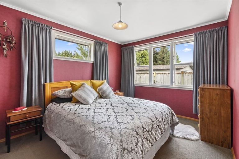 Photo of property in 172 Roslyn Road, Levin, 5510