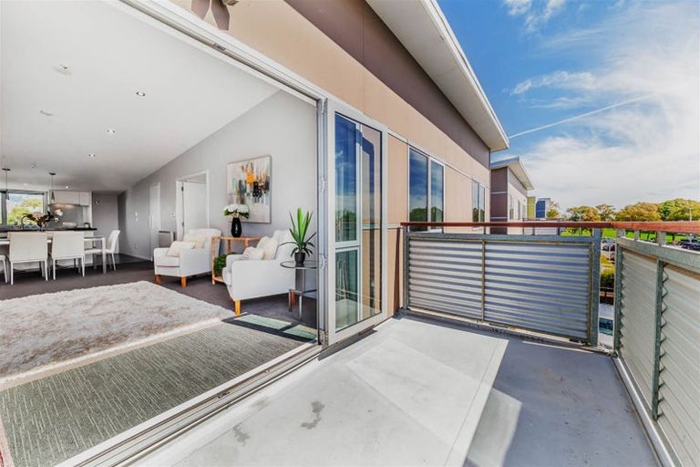 Photo of property in 13/16 Hutcheson Street, Sydenham, Christchurch, 8023