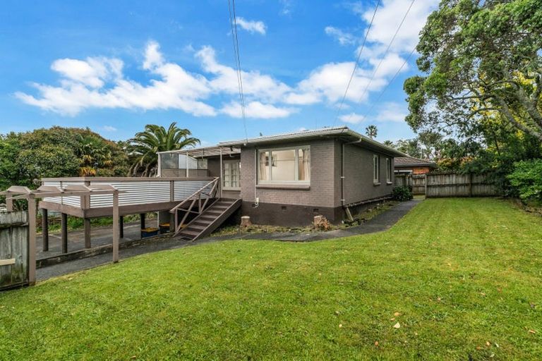 Photo of property in 51 Tirimoana Road, Te Atatu South, Auckland, 0602