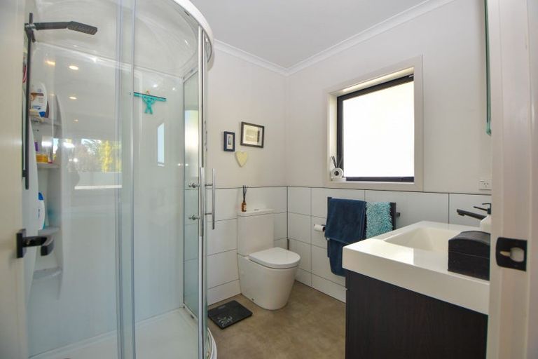 Photo of property in 11 Austin Reid Avenue, Carterton, 5713