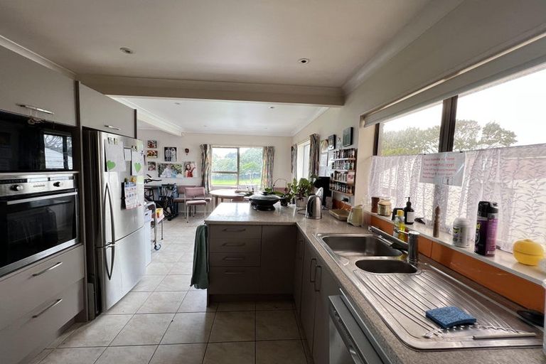 Photo of property in 31 Marendellas Drive, Bucklands Beach, Auckland, 2014
