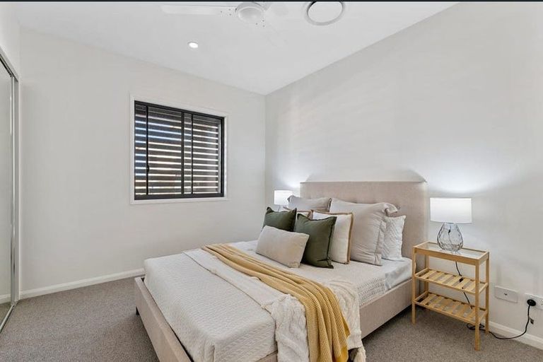 Photo of property in 9 Kawau Close, Orewa, 0931