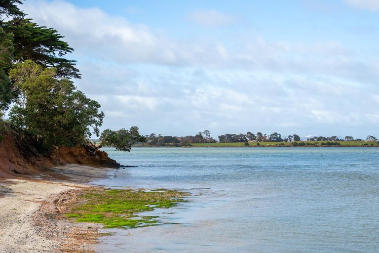 Photo of property in 34 Korowhiti Road, Clarks Beach, 2122