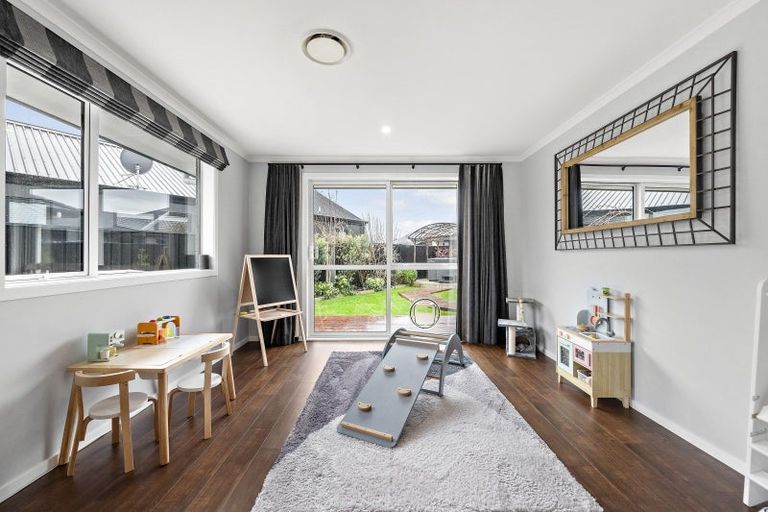 Photo of property in 38 Buddle Road, Wallaceville, Upper Hutt, 5018