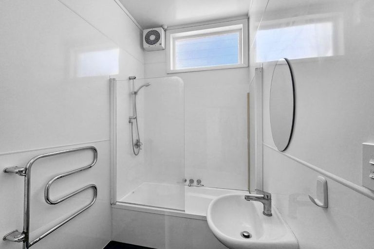 Photo of property in 67 Rolleston Street, Mount Cook, Wellington, 6021
