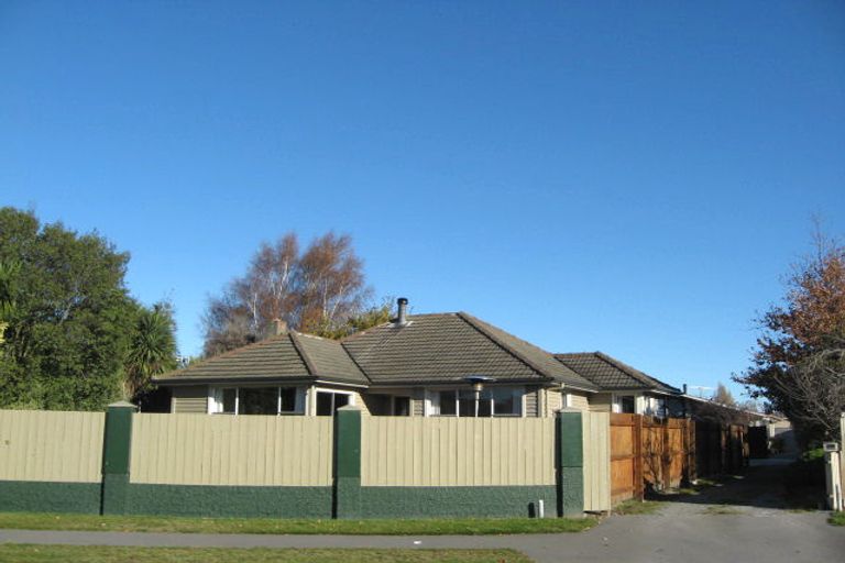 Photo of property in 68a Winters Road, Redwood, Christchurch, 8051