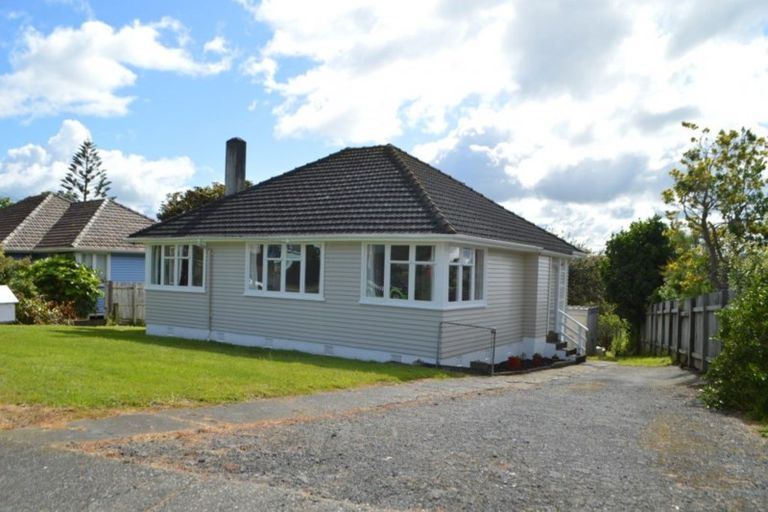 Photo of property in 4 Muturangi Grove, Elsdon, Porirua, 5022
