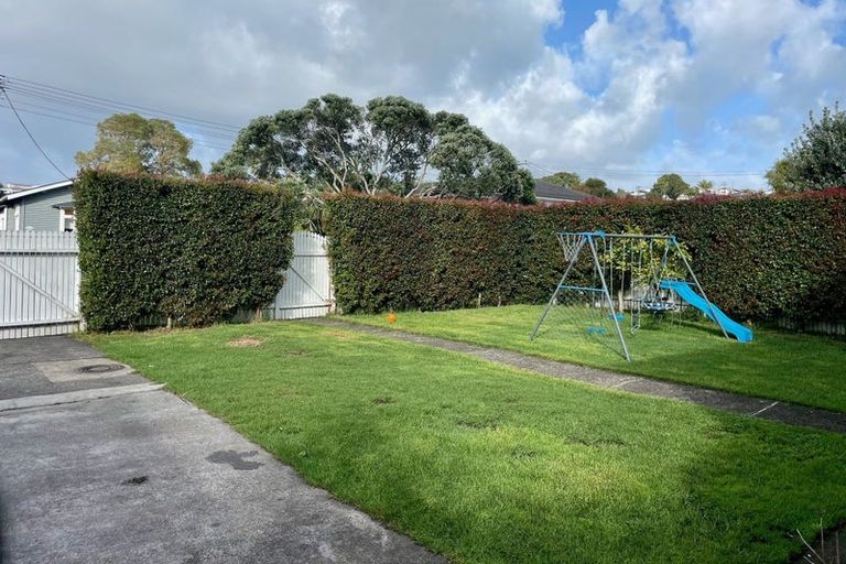 Photo of property in 6 Nelson Avenue, Northcote Point, Auckland, 0627