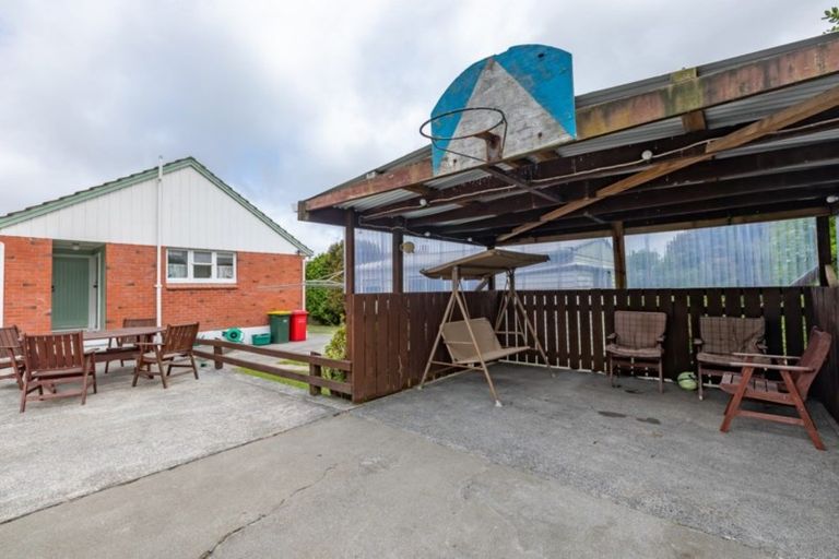 Photo of property in 19 Justine Street, Cannons Creek, Porirua, 5024