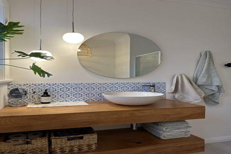 Photo of property in 3 Park Road, West End, Palmerston North, 4412