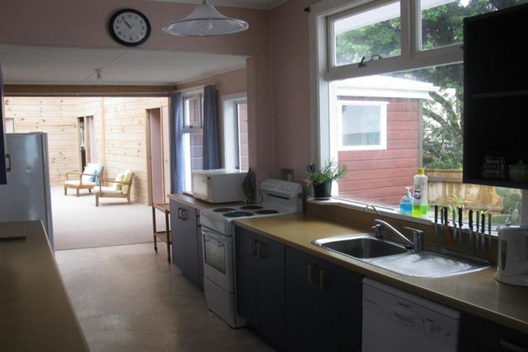 Photo of property in 67 Wharemauku Road, Raumati Beach, Paraparaumu, 5032