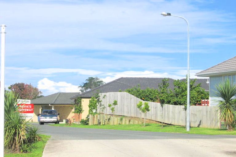 Photo of property in Carwyn Place, 8/352a Swanson Road, Ranui, Auckland, 0612