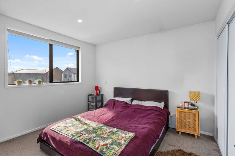 Photo of property in 23 Hargest Crescent, Sydenham, Christchurch, 8023