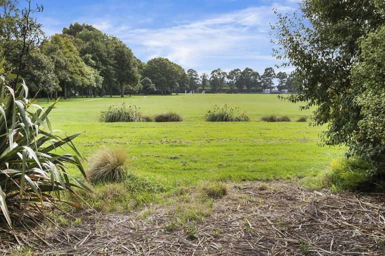 Photo of property in 63 Chesterfield Mews, Russley, Christchurch, 8042