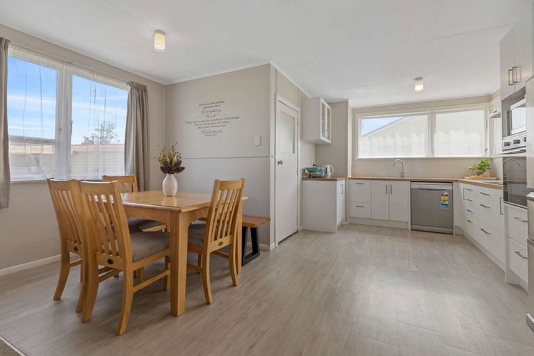 Photo of property in 12 Kowhai Avenue, Murupara, 3025