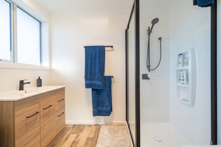 Photo of property in 11 Henry Street, Te Anau, 9600