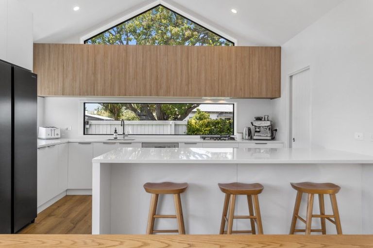 Photo of property in 1 Kensington Avenue, Mairehau, Christchurch, 8013