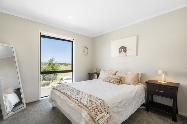 Photo of property in 31 Pukewhero Rise, Westgate, Auckland, 0614