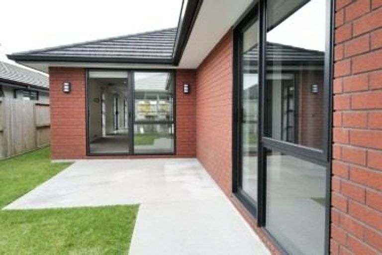 Photo of property in 27 Te Wharo Drive, Papamoa, 3118