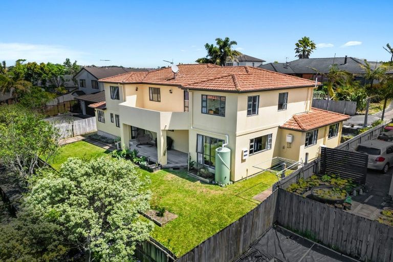 Photo of property in 11 Mackwell Road, Fairview Heights, Auckland, 0632