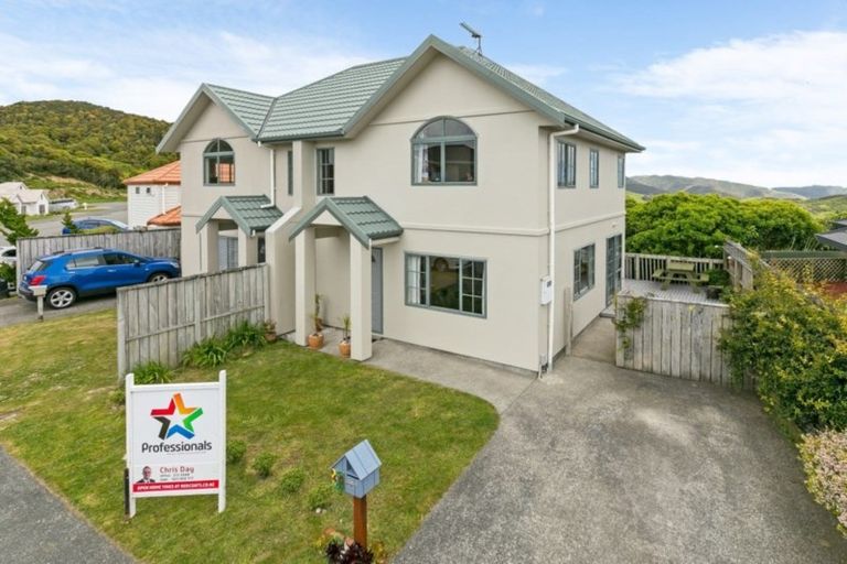 Photo of property in 40 Landsdowne Terrace, Karori, Wellington, 6012