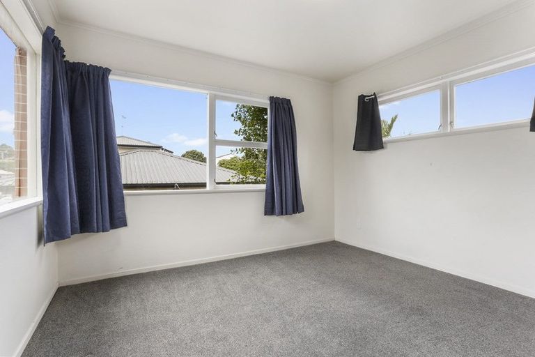 Photo of property in 939 Beach Road, Torbay, Auckland, 0630