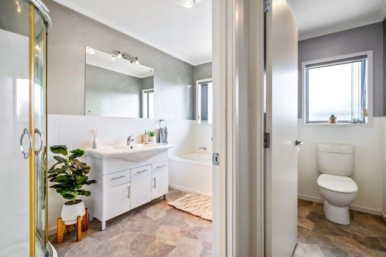 Photo of property in 11 Conifer Grove, Te Kamo, Whangarei, 0112