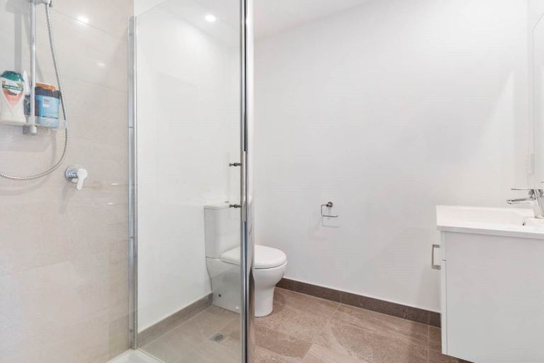 Photo of property in 2/5 Parson Lane, Papatoetoe, Auckland, 2025