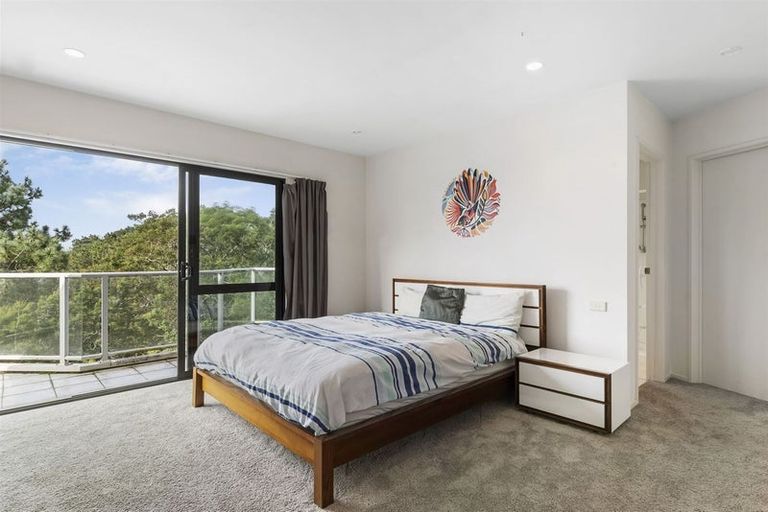 Photo of property in 9 Dalmeny Close, Murrays Bay, Auckland, 0630