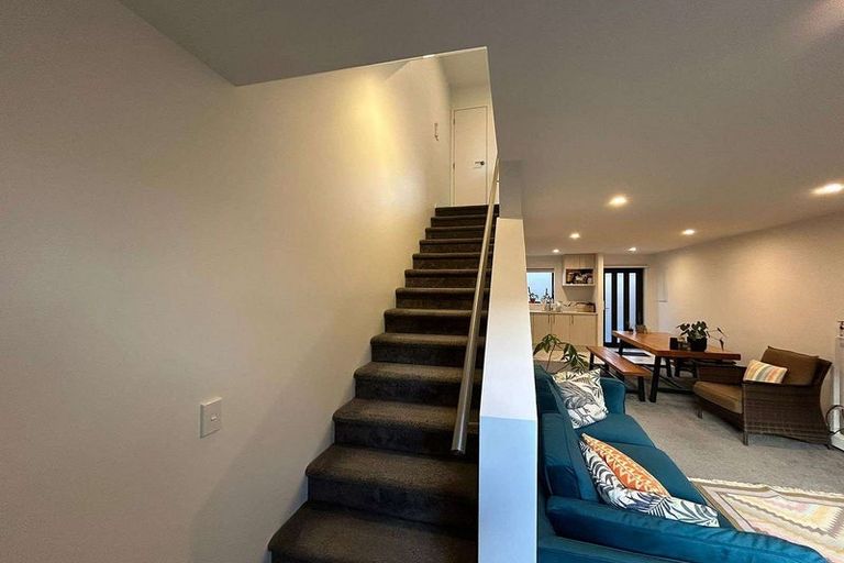 Photo of property in 5/79 Taikata Road, Te Atatu Peninsula, Auckland, 0610