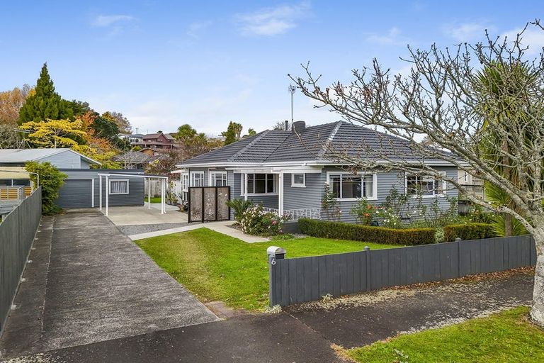 Photo of property in 6 Vectis Road, Hillcrest, Hamilton, 3216