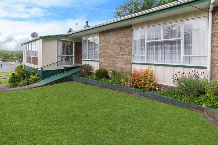 Photo of property in 105 Peat Street, Whanganui, 4500