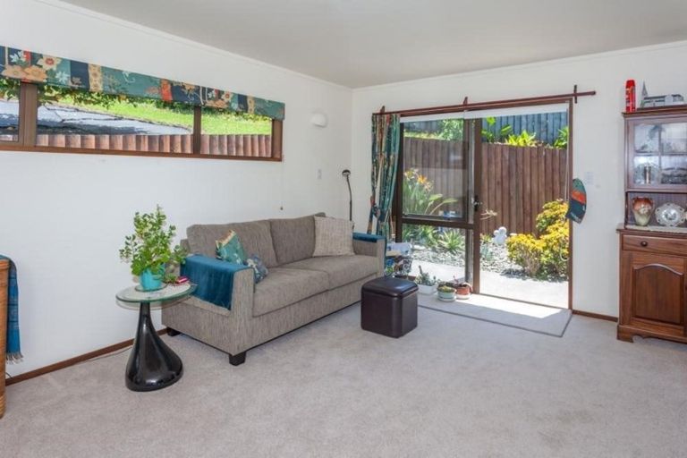 Photo of property in 16 Gregory Lane, Whangamata, 3691