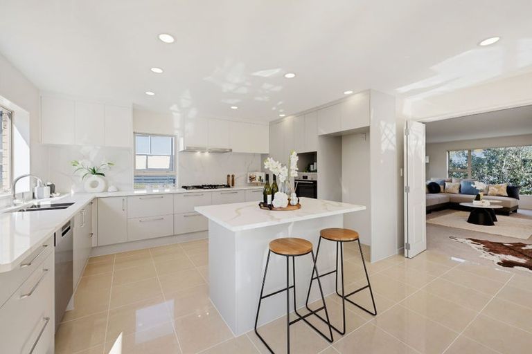 Photo of property in 74a Priestley Drive, Bucklands Beach, Auckland, 2014