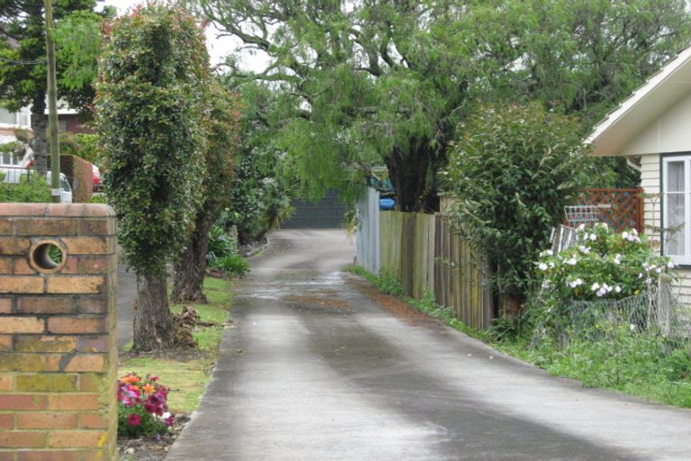 Photo of property in 5 Ridgemount Rise, Mangere Bridge, Auckland, 2022