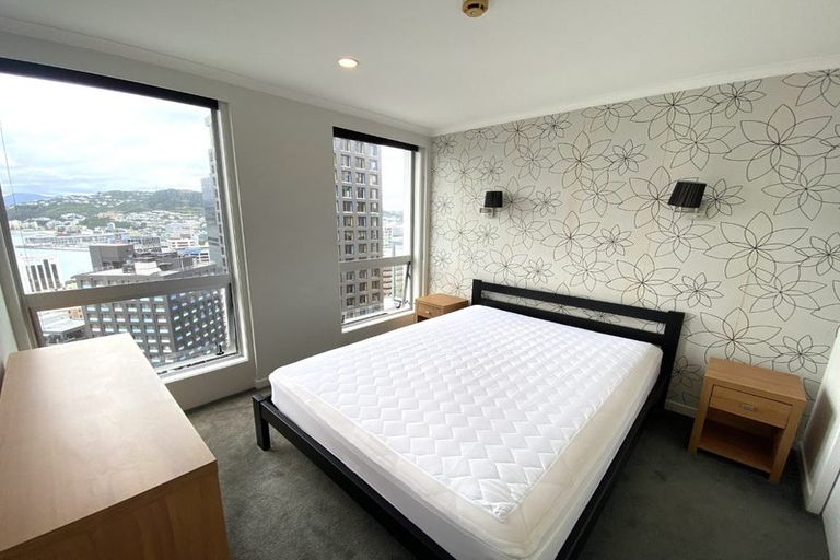 Photo of property in Terrace Heights Apartments, 14d/163 The Terrace, Wellington Central, Wellington, 6011