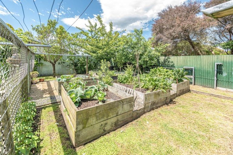 Photo of property in 2 Borlase Place, Aramoho, Whanganui, 4500