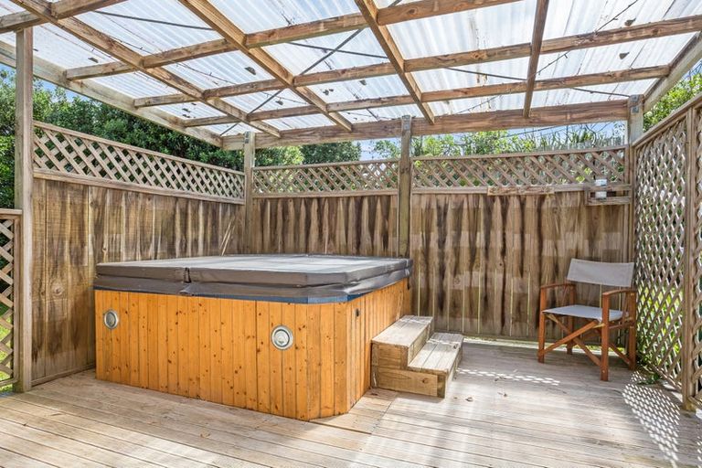 Photo of property in 169 Conclusion Street, Ascot Park, Porirua, 5024