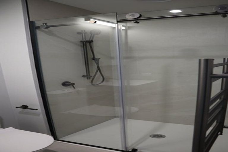 Photo of property in 404/2 Launch Road, Hobsonville, Auckland, 0616