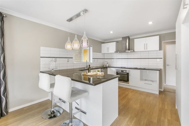 Photo of property in 51a Howe Street, Howick, Auckland, 2014